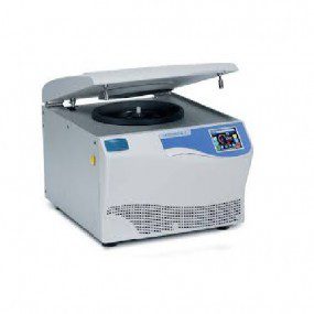 Centrífuga con cabezal intercambiable controlada por microprocesador