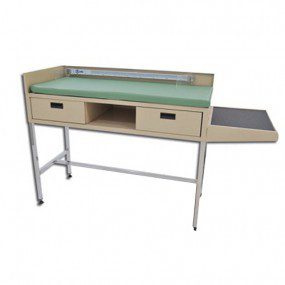 Mesa para exploración pediátrica tubular