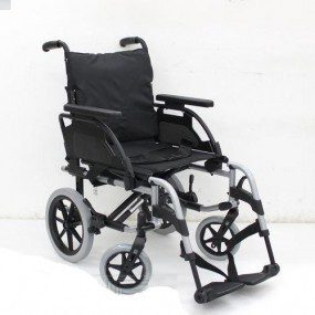 Silla de ruedas tipo traslado de aluminio 48 cm gris pierneras y brazos desmontables